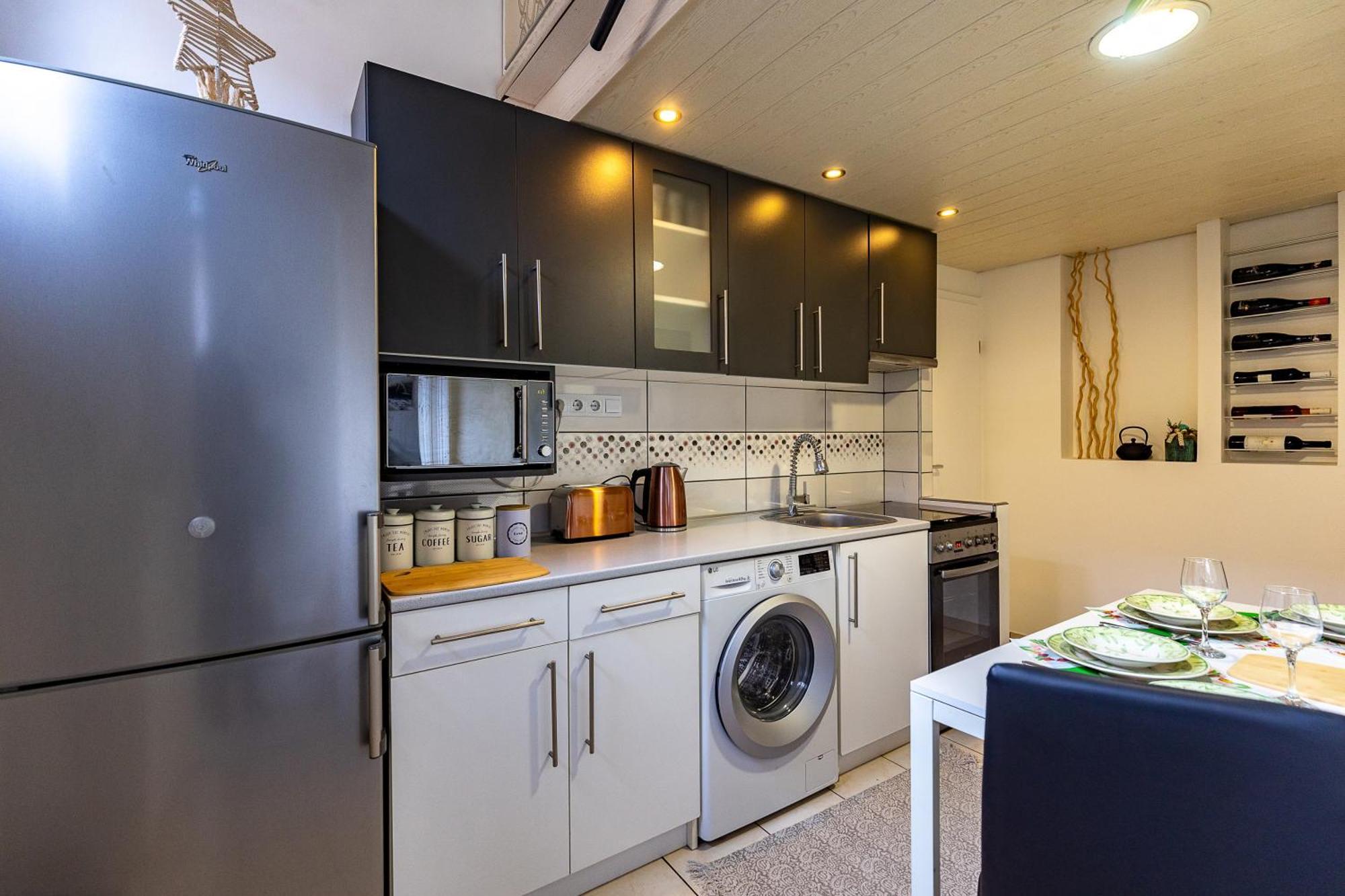 Eighth Wonder Apartman