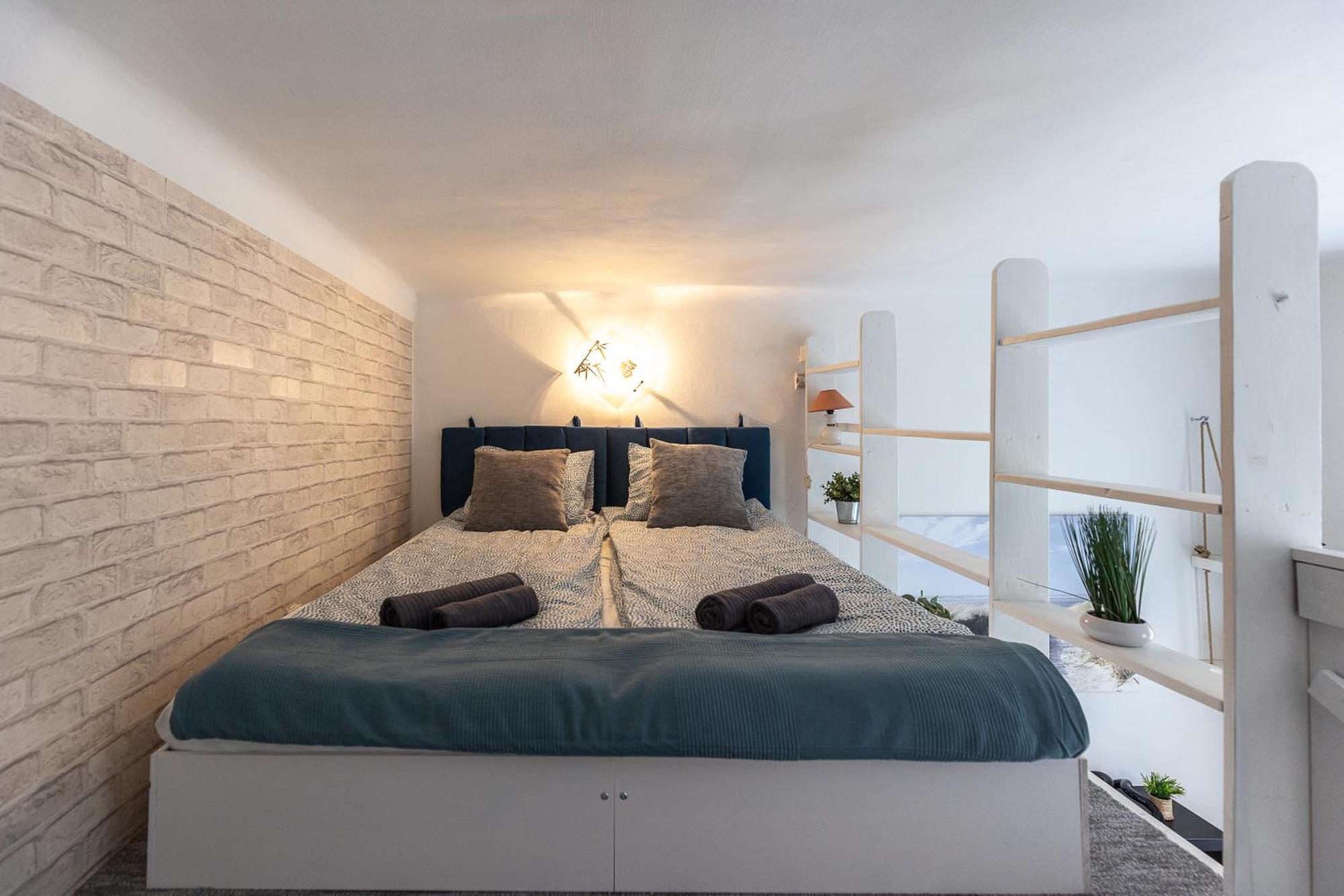 Eighth Wonder Apartman *